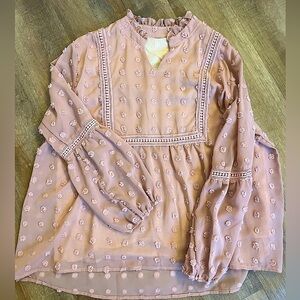 Boutique Style Pink Top. Perfect for Spring/Summer. Only worn once